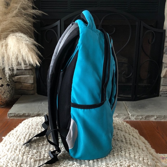 Samsonite Radius Backpack! - Picture 6 of 9